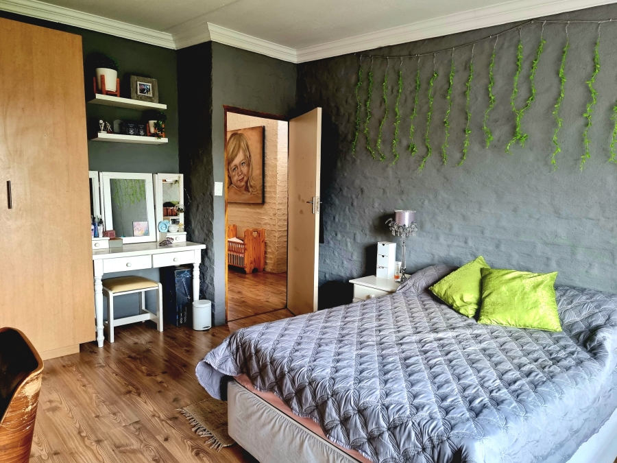 4 Bedroom Property for Sale in Mooinooi North West